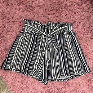 Stripe Paper Bag Stretch Shorts